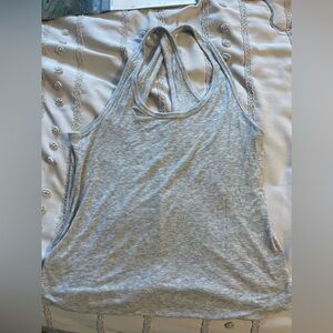 gray tank top